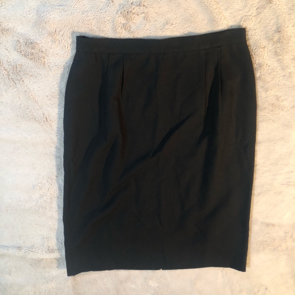 UNBRANDED Womens 16 Black Straight Knee Length Skirt
